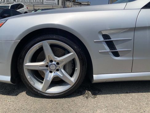 Used 2014 Mercedes-Benz SL 550 image 7