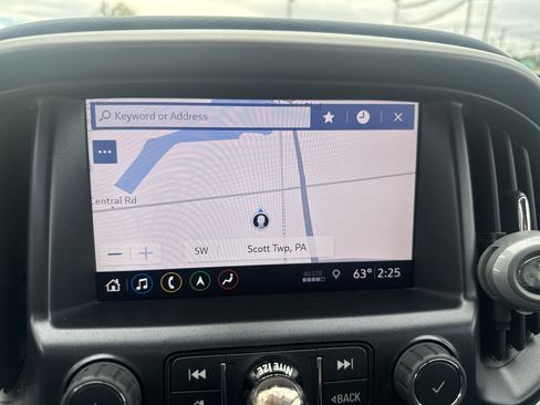 Used 2022 Chevrolet Colorado Z71 image 27