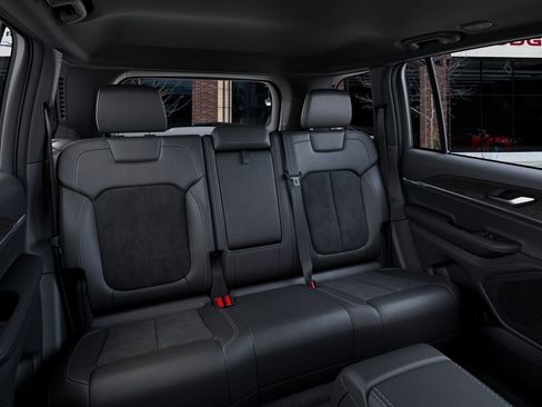 New 2026 Jeep Grand Cherokee Altitude RWD image 15