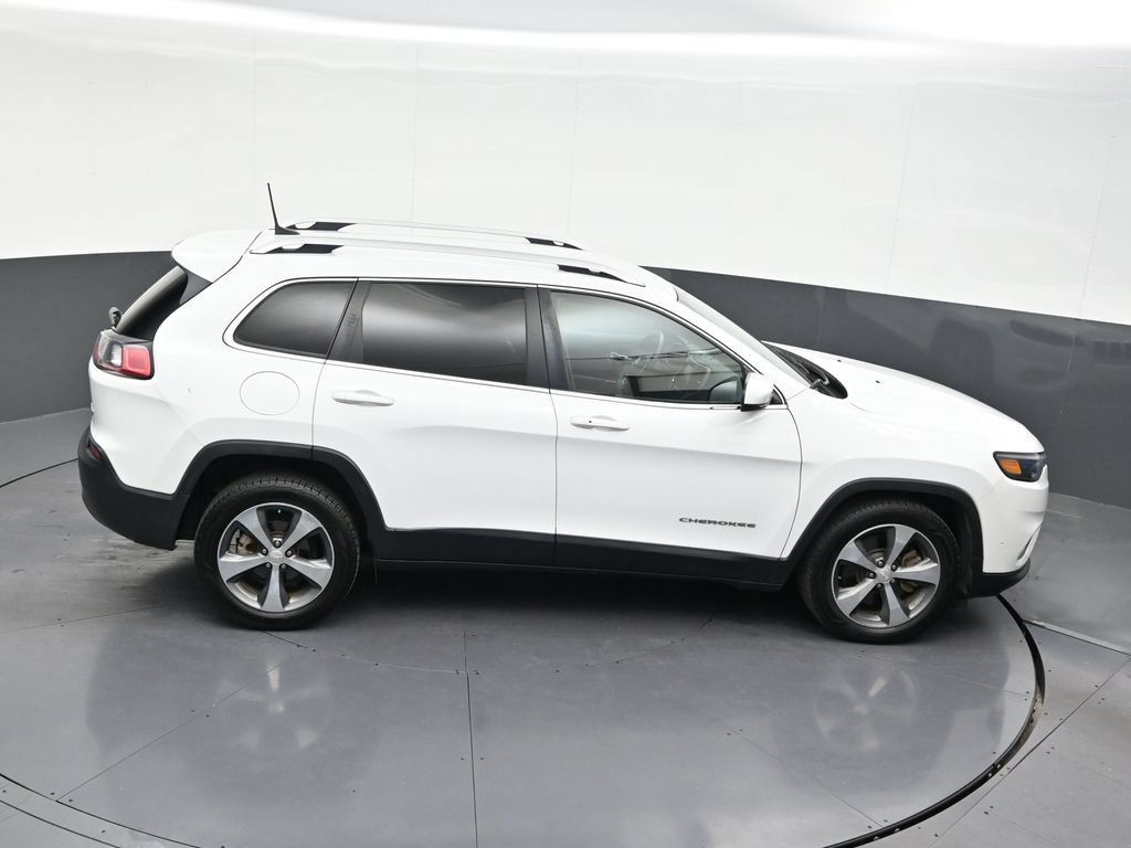 Used 2019 Jeep Cherokee Limited w/ Luxury Group FWD image 20