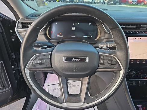 Used 2021 Jeep Grand Cherokee L Limited image 18