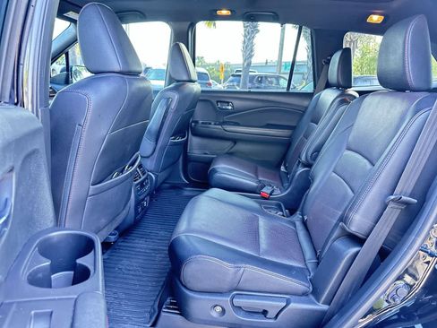 Used 2022 Honda Pilot Black Edition image 17