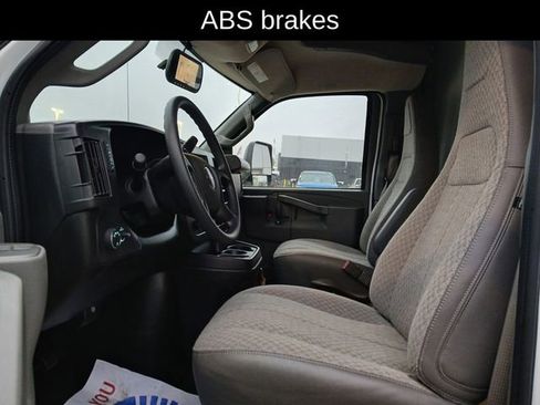 New 2025 GMC Savana 3500 Extended w/ Power Convenience Package image 13