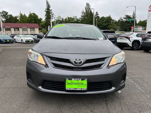 Used 2011 Toyota Corolla LE FWD image 2
