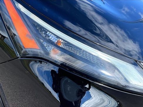 Used 2023 Nissan Rogue SV AWD/4WD image 28