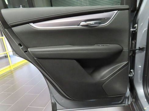 Certified 2024 Cadillac XT6 Luxury FWD image 35