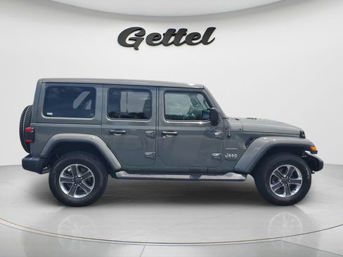 Used 2020 Jeep Wrangler Unlimited Sahara AWD/4WD image 4