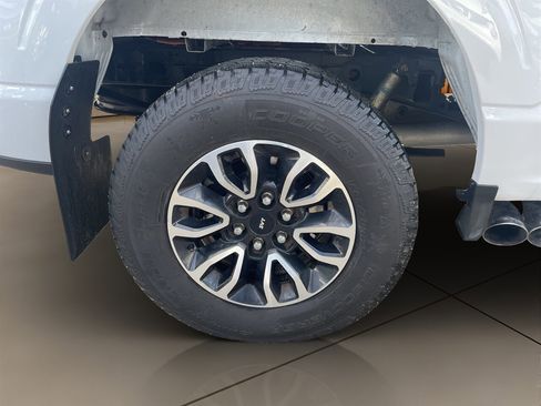 Used 2021 Ford F150 XLT image 25