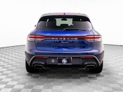 Certified 2025 Porsche Macan image 10