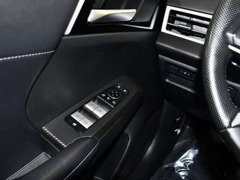 Used 2024 Mitsubishi Outlander SE AWD/4WD image 31