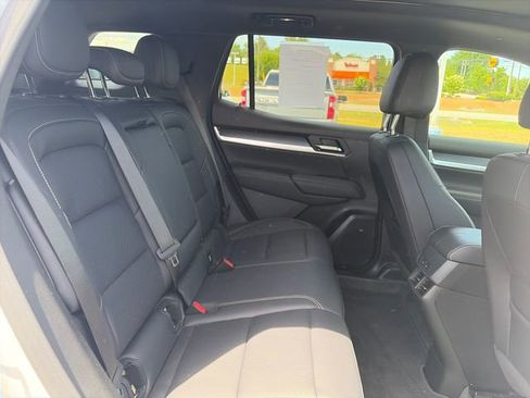 Used 2025 GMC Terrain Elevation w/ Elevation Premium Package AWD/4WD image 15