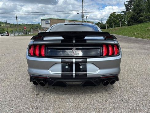 Used 2022 Ford Mustang Shelby GT500 RWD image 3