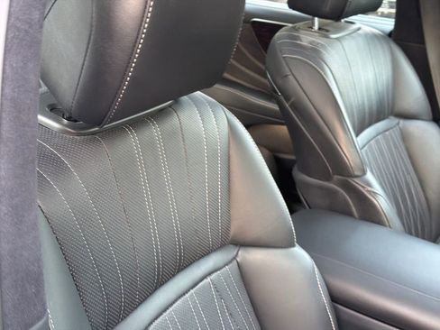Used 2022 Lexus LS 500 AWD w/ Interior Upgrade Package image 8
