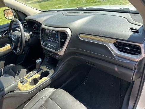 Used 2019 GMC Acadia Denali w/ Technology Package image 28