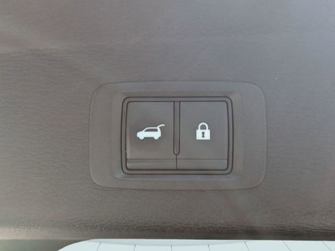 Used 2024 Mitsubishi Outlander SEL Black Edition image 14