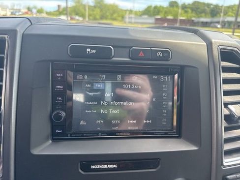 Used 2015 Ford F150 XLT w/ Trailer Tow Package AWD/4WD image 16