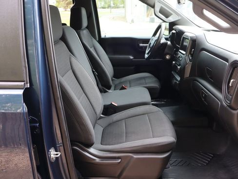 Used 2022 Chevrolet Silverado 1500 Custom Trail Boss w/ Safety Confidence Package AWD/4WD image 22