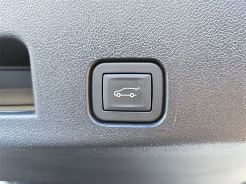 Certified 2025 Buick Enclave Preferred image 30