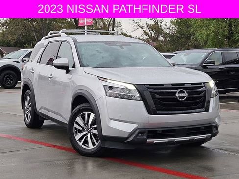 Used 2023 Nissan Pathfinder SL w/ Lighting Package (N92) image 3