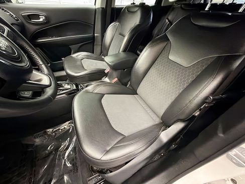 Used 2019 Jeep Compass Altitude image 11