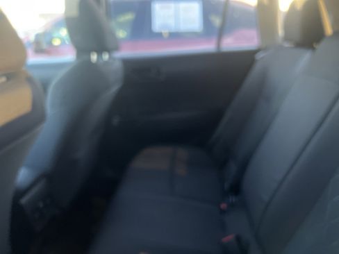 Used 2024 Toyota Corolla Cross LE image 9