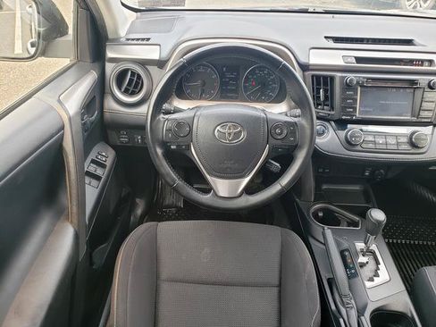 Used 2018 Toyota RAV4 XLE w/ Plus Extra Value Package AWD/4WD image 16