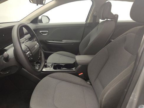 Used 2025 Kia K4 FWD image 17