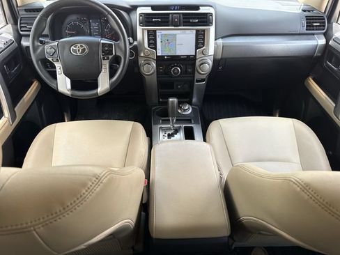 Used 2022 Toyota 4Runner SR5 Premium w/ Moonroof Package AWD/4WD image 11