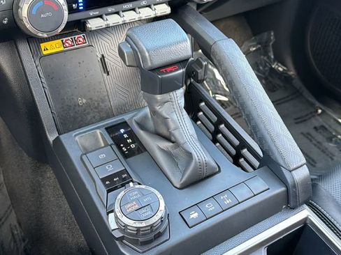 Certified 2025 Toyota 4Runner TRD Off-Road Premium w/ Tow Technology Package image 33