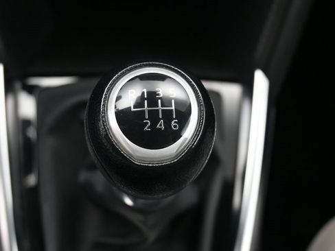 Certified 2019 Toyota Yaris LE image 22