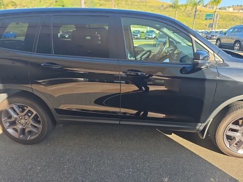 Used 2023 Honda Passport EX-L image 5