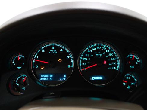 Used 2010 GMC Yukon SLT w/ SLT-2 Equipment Package AWD/4WD image 8