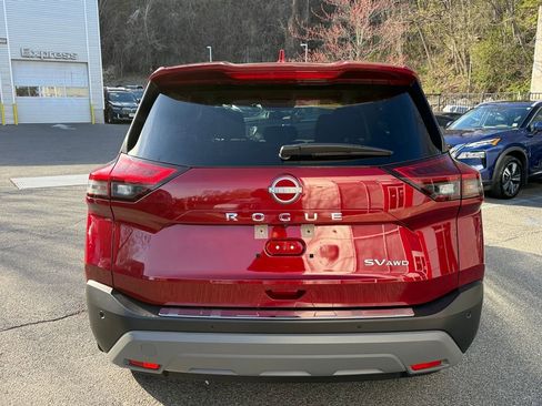 Used 2023 Nissan Rogue SV image 5