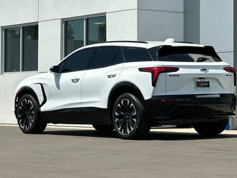 Used 2024 Chevrolet Blazer EV RS AWD/4WD image 6