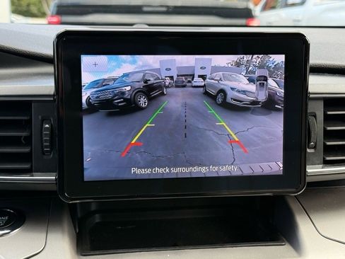 Certified 2022 Ford Explorer XLT w/ Equipment Group 202A image 25