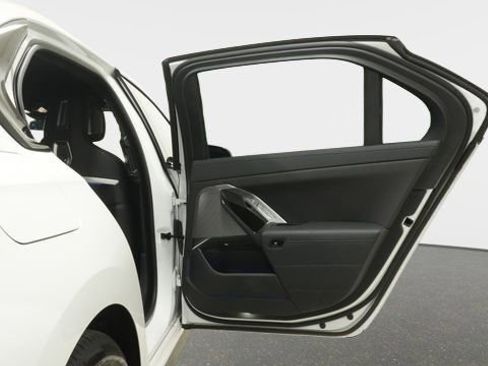 Certified 2024 BMW i7 M70 image 27