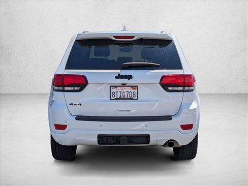 Used 2020 Jeep Grand Cherokee Altitude AWD/4WD image 7