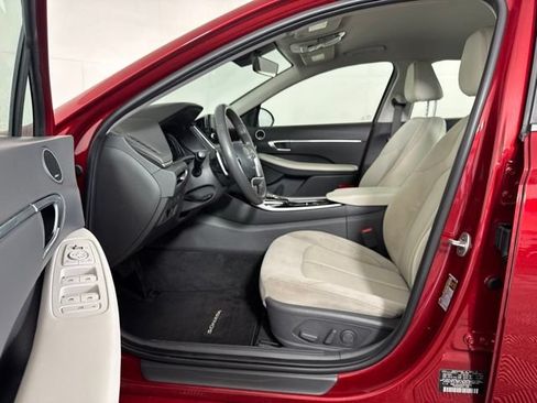 Used 2023 Hyundai Sonata SEL FWD image 11