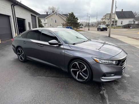 Used 2018 Honda Accord Sport image 7