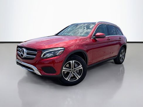 Used 2019 Mercedes-Benz GLC 300 4MATIC image 1