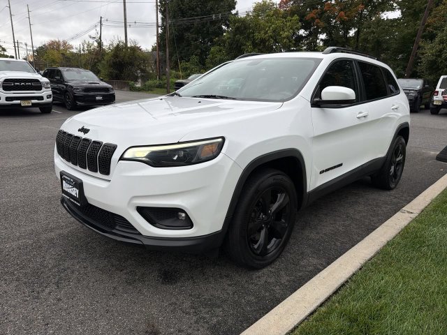 Used 2019 Jeep Cherokee Latitude Plus AWD/4WD image 4