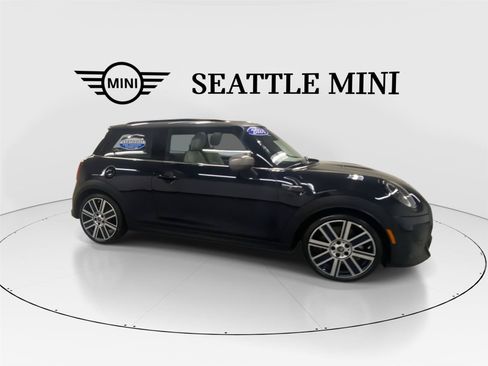 Certified 2024 MINI Cooper S FWD image 13