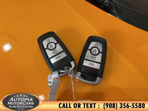 Used 2019 Ford Mustang Coupe RWD image 32