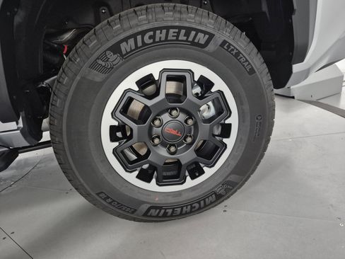 New 2026 Toyota 4Runner 4WD image 14