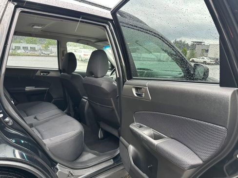 Used 2011 Subaru Forester 2.5X Premium w/ All-Weather Pkg AWD/4WD image 14