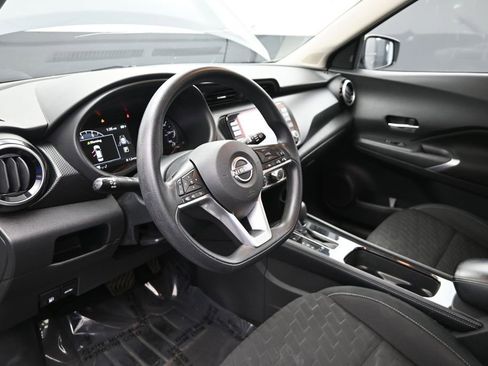 Used 2023 Nissan Kicks SV FWD image 16