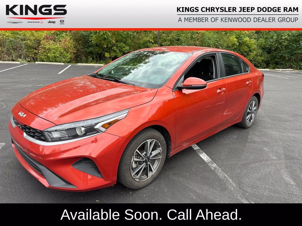 Used 2023 Kia Forte LXS w/ LXS Technology Package FWD image 1