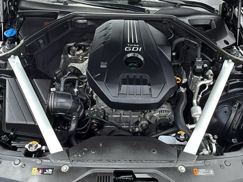 Used 2023 Genesis G70 2.0T RWD image 30