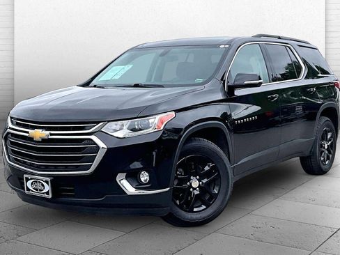Used 2020 Chevrolet Traverse LT FWD image 22
