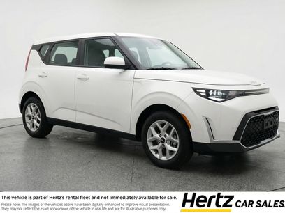 Used 2025 Kia Soul LX w/ LX Technology Package